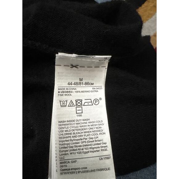 GAP Washable Merino Wool Black Mock Neck Sweater - Picture 3 of 5